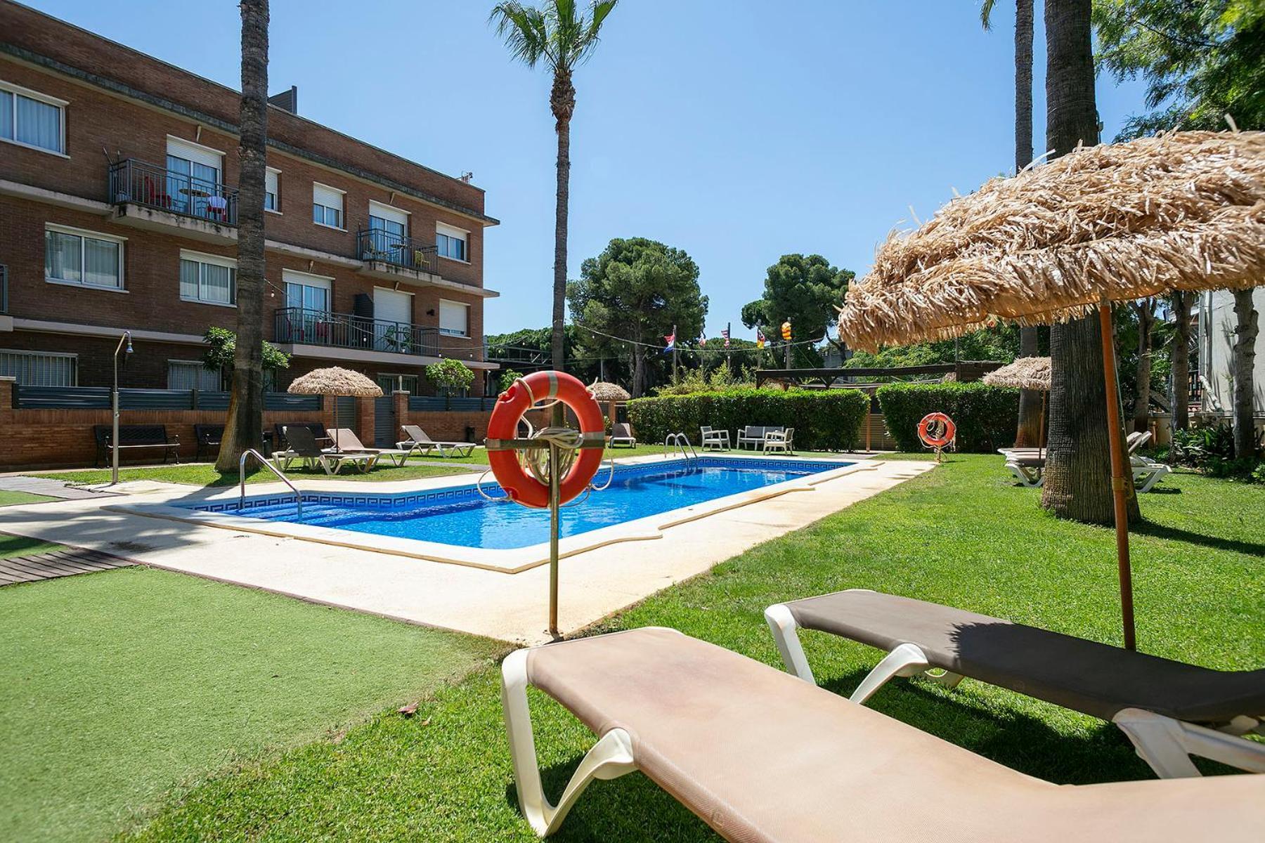 Apartamentos Velor Castelldefels Buitenkant foto