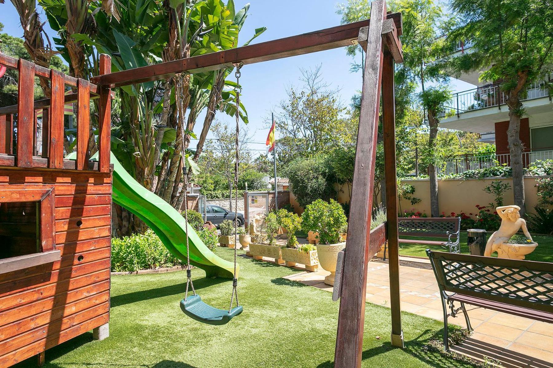 Apartamentos Velor Castelldefels Buitenkant foto
