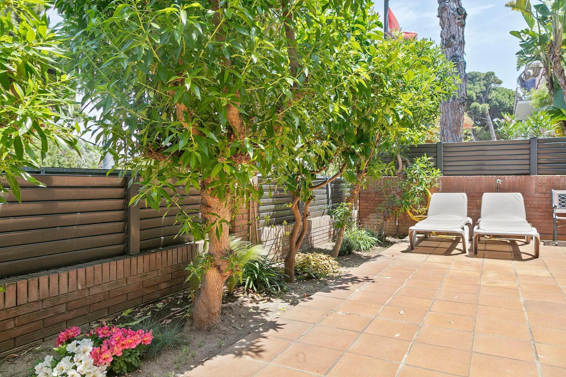 Apartamentos Velor Castelldefels Buitenkant foto
