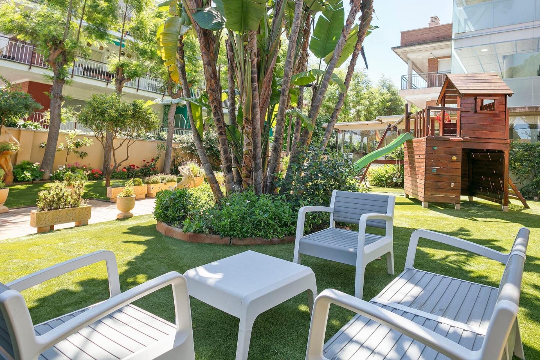 Apartamentos Velor Castelldefels Buitenkant foto