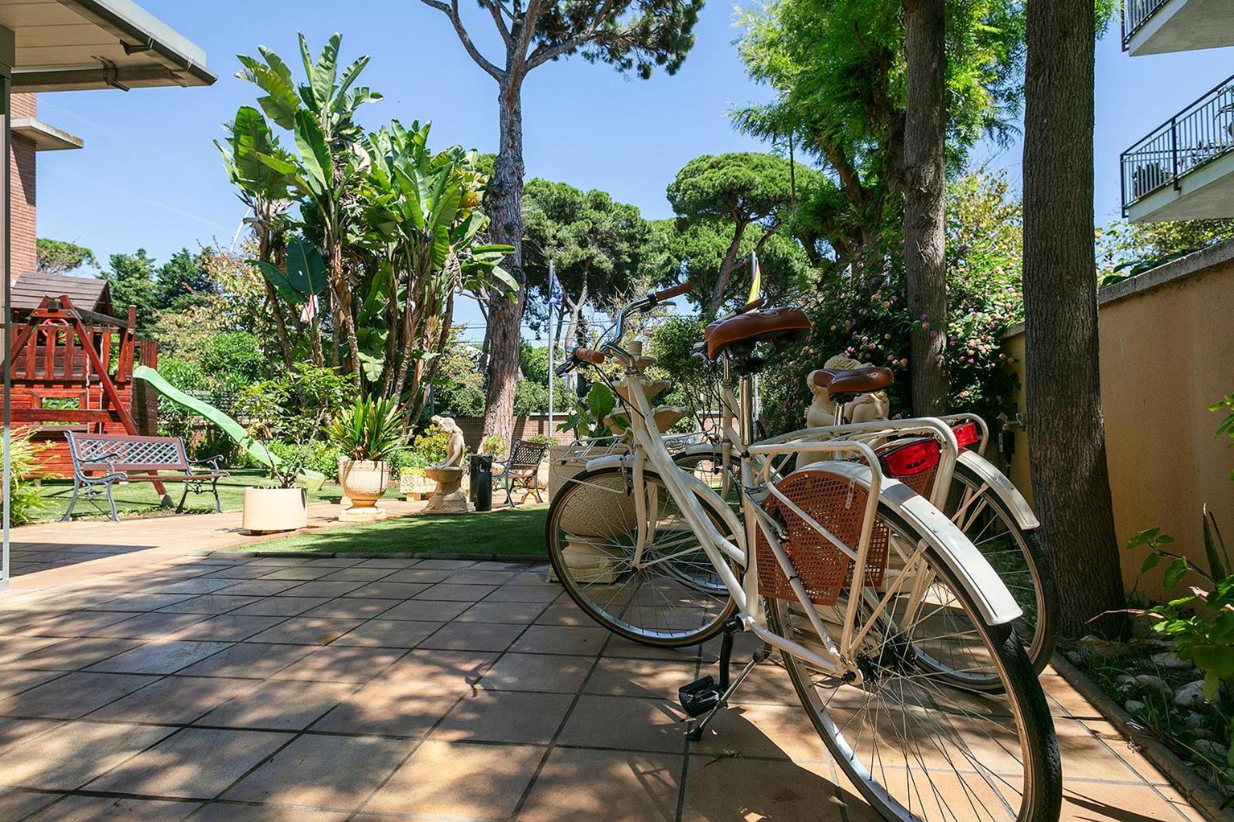 Apartamentos Velor Castelldefels Buitenkant foto