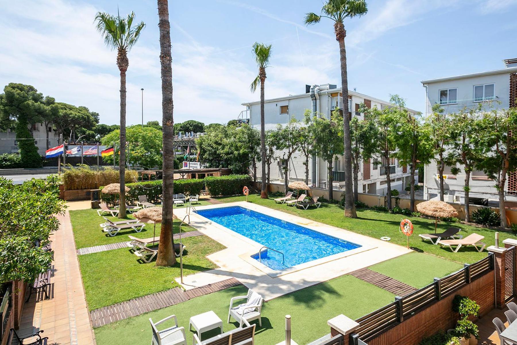 Apartamentos Velor Castelldefels Buitenkant foto