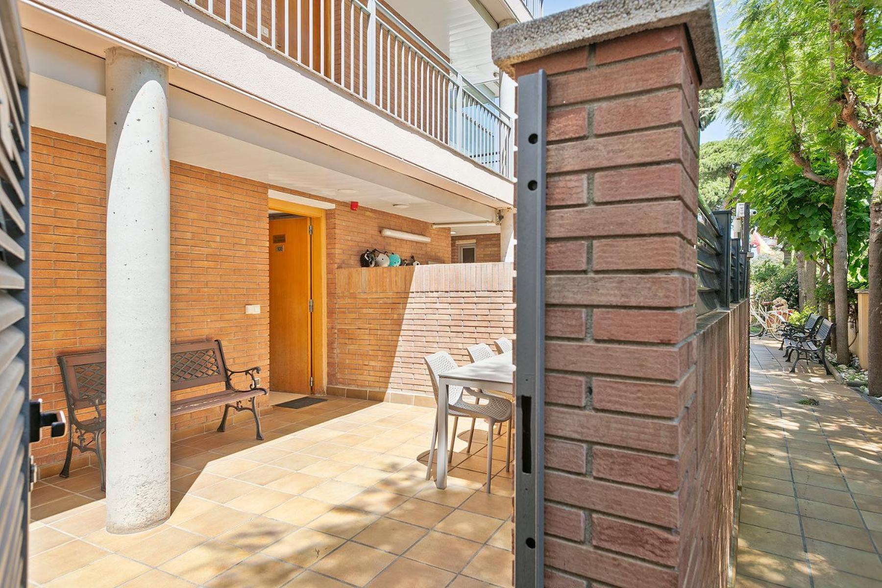 Apartamentos Velor Castelldefels Buitenkant foto