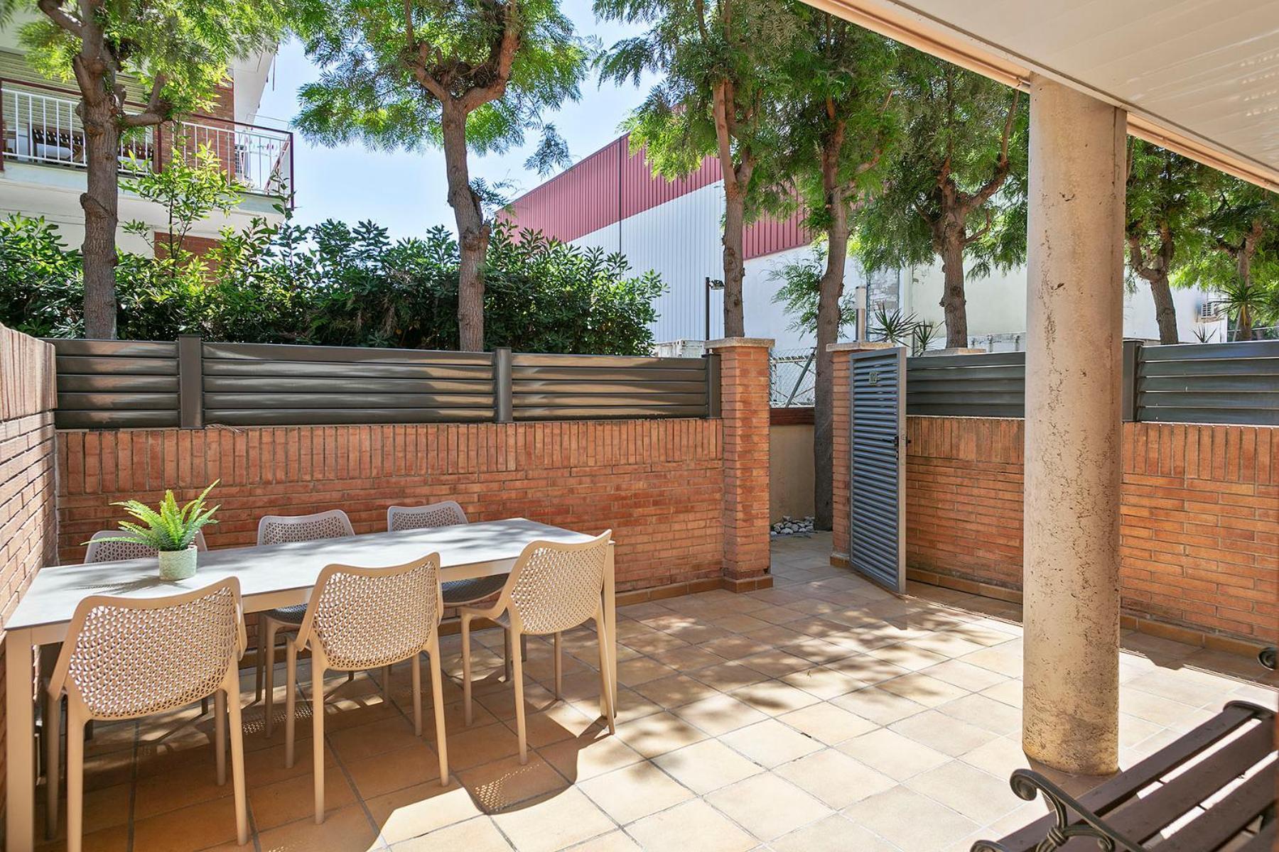 Apartamentos Velor Castelldefels Buitenkant foto