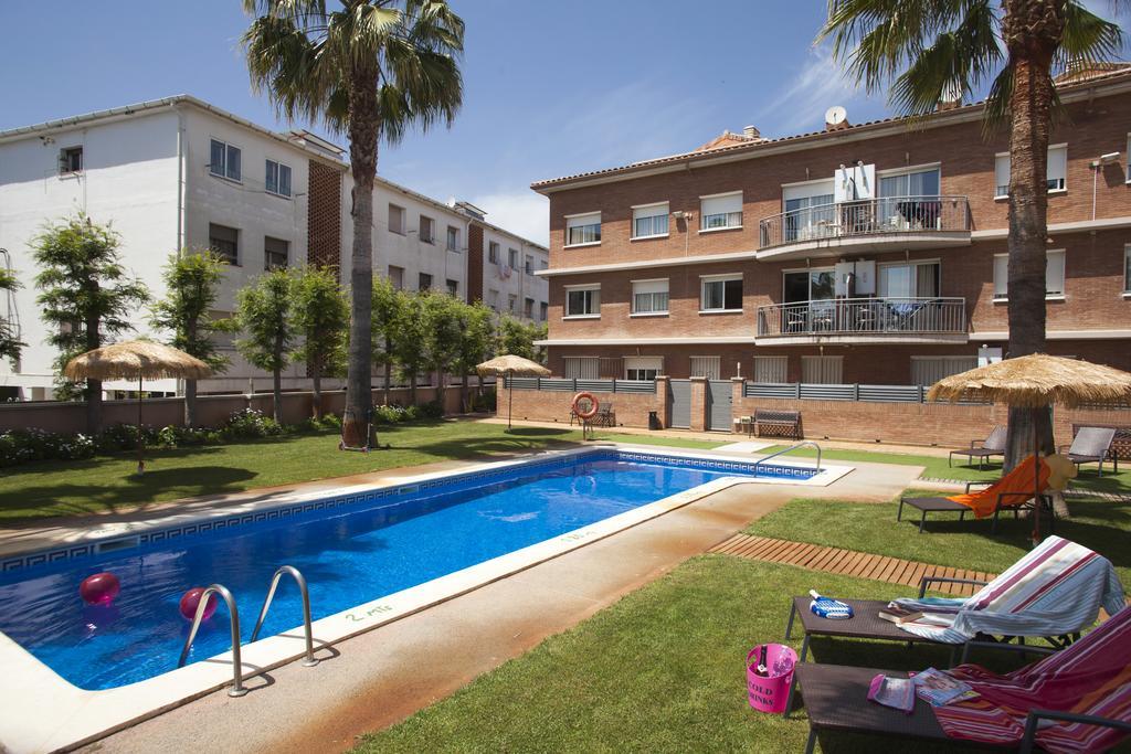 Velor Apartamentos Turisticos Castelldefels Buitenkant foto
